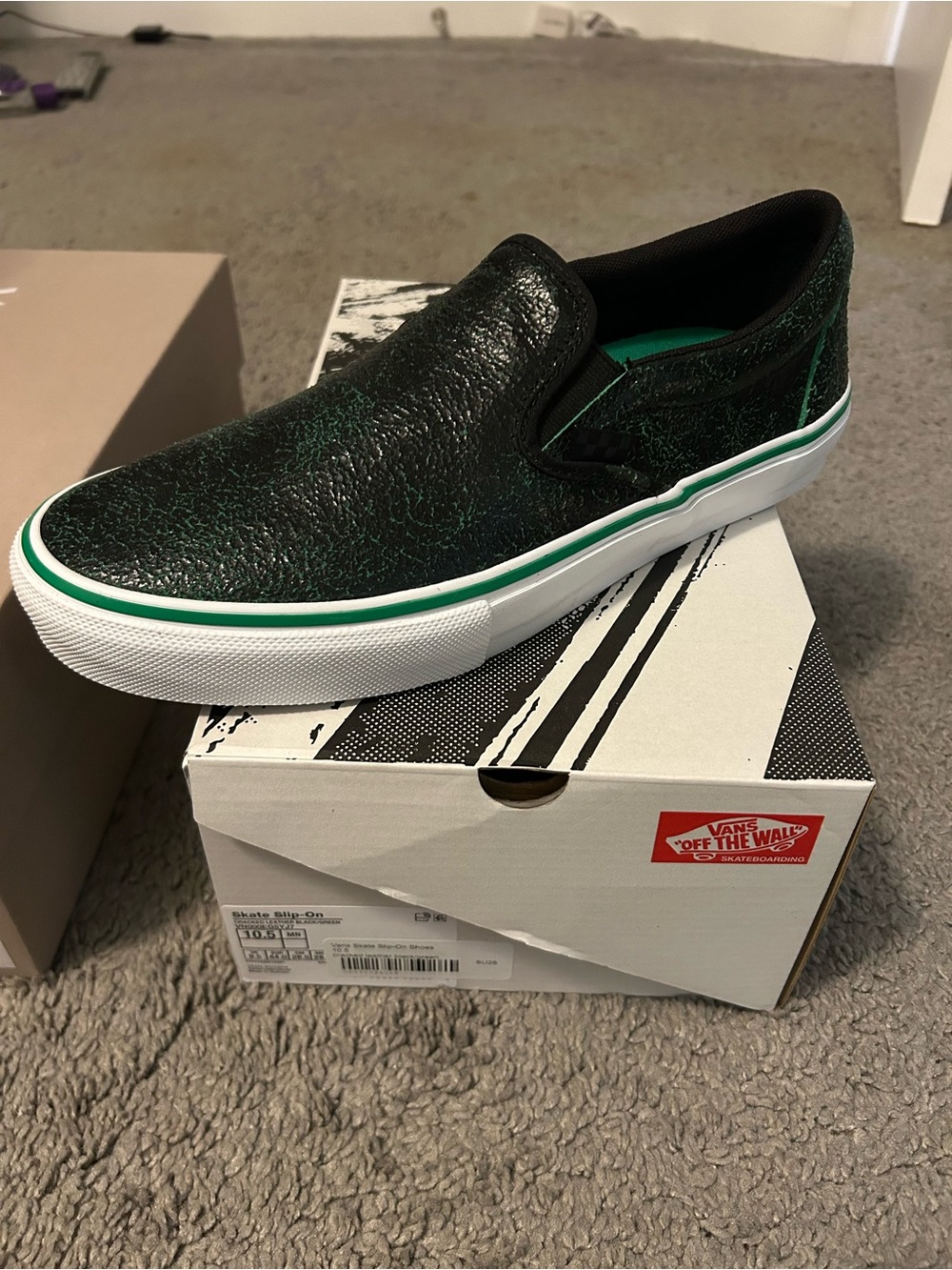 Vans Skate Slip-On Cracked Leather Black Green Textured 10.5 New!!